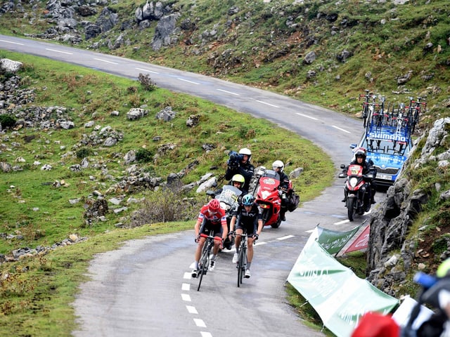 Chris Froome im Anstieg zum Alto d'Angliru. Chris Froome im Anstieg zum Alto d'Angliru.