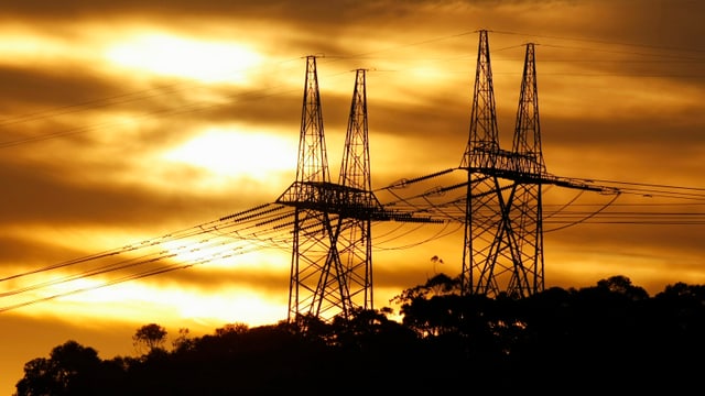 Sonnenuntergang hinter Strommasten in Sydney. (reuters)