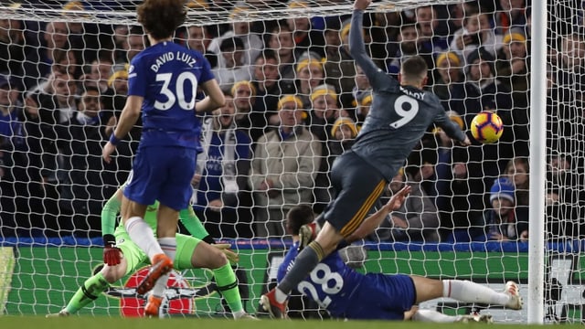 Vardy schiesst das 1:0 für Leicester. Vardy schiesst das 1:0 für Leicester.