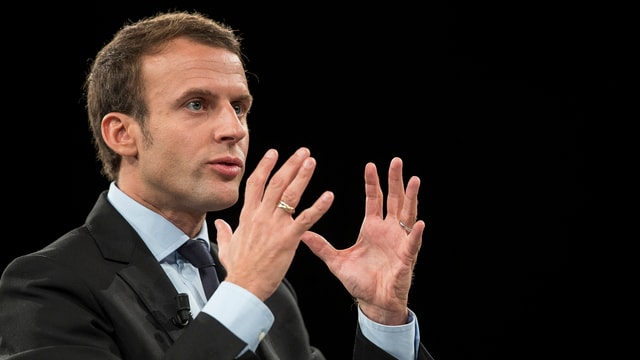Macron während einer Rede. Macron während einer Rede.