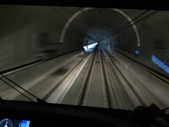 Tunnel Tunnel