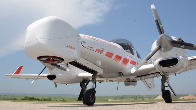 Pottwal? Flugzeug mit Lidar-Nase! Pottwal? Flugzeug mit Lidar-Nase!