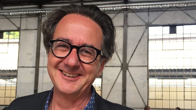Mann mit Brille. Mann mit Brille.