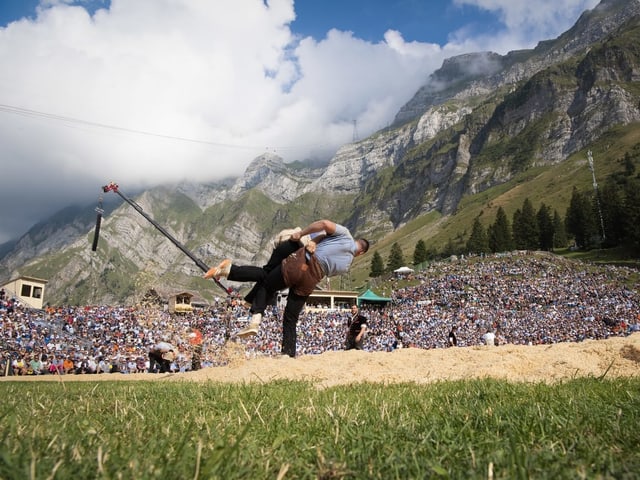 Das Schwingfest auf der Schwägalp. Das Schwingfest auf der Schwägalp.