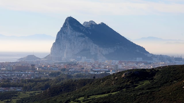 Gibraltar Felsen von spanischer Seite aus gesehen. Gibraltar Felsen von spanischer Seite aus gesehen.