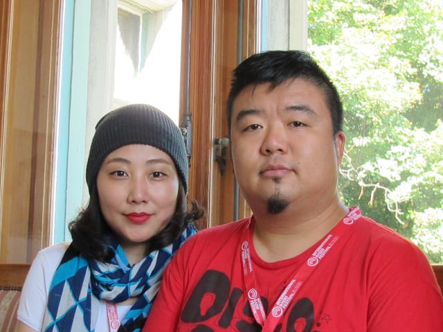 Wang Ruishu (links) und He Miao (rechts) von Tangsuan Radio, Beijing, China. Wang Ruishu (links) und He Miao (rechts) von Tangsuan Radio, Beijing, China.