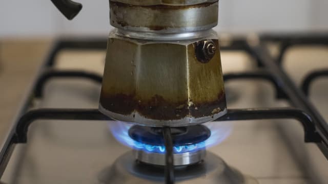 Espressokanne auf Gasherd Espressokanne auf Gasherd