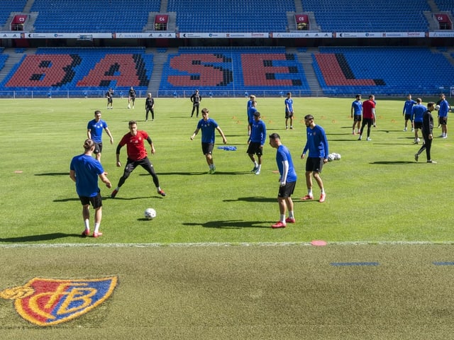FCB-Spieler im Training. FCB-Spieler im Training.