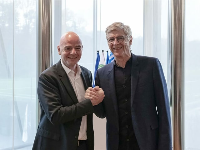 Arsène Wenger (r.), hier mit Fifa-Präsident Gianni Infantino. Arsène Wenger (r.), hier mit Fifa-Präsident Gianni Infantino.