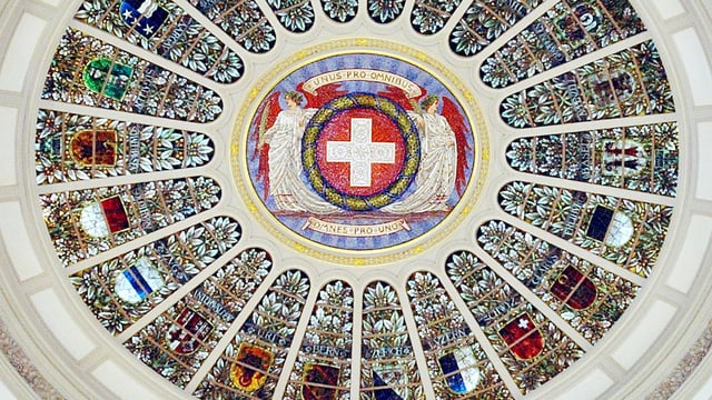Kantonswappen im Bundeshaus. Kantonswappen im Bundeshaus.
