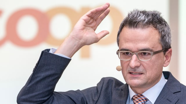 Aufnahme von Coop-Chef Joos Sutter. Aufnahme von Coop-Chef Joos Sutter.