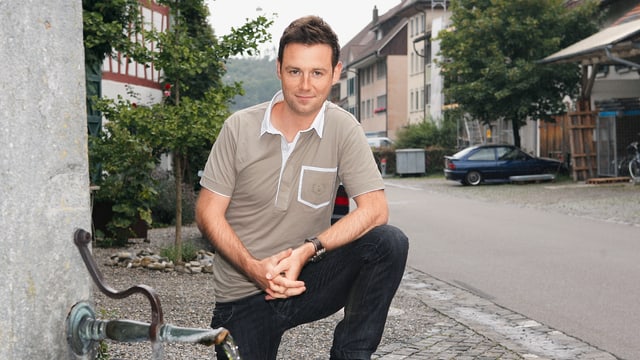 Nik Hartmann: kennt man vor allem als Wandervogel der Schweiz Nik Hartmann: kennt man vor allem als Wandervogel der Schweiz