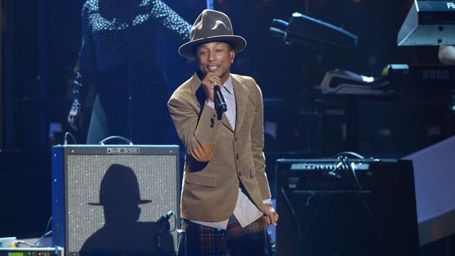 Pharrell Williams trat bei den «Brits» mit Hut auf. Pharrell Williams trat bei den «Brits» mit Hut auf.