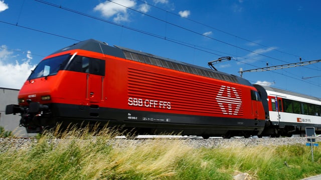 SBB-Wagen fährt SBB-Wagen fährt