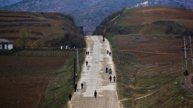 Ein Strasse bei Kaesong Ein Strasse bei Kaesong