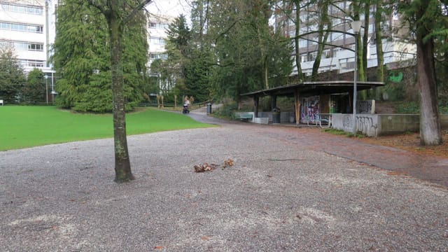 Der Kocherpark mit einem Unterstand Der Kocherpark mit einem Unterstand