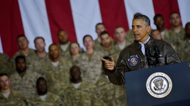 Obama vor US-Soldaten. Obama vor US-Soldaten.