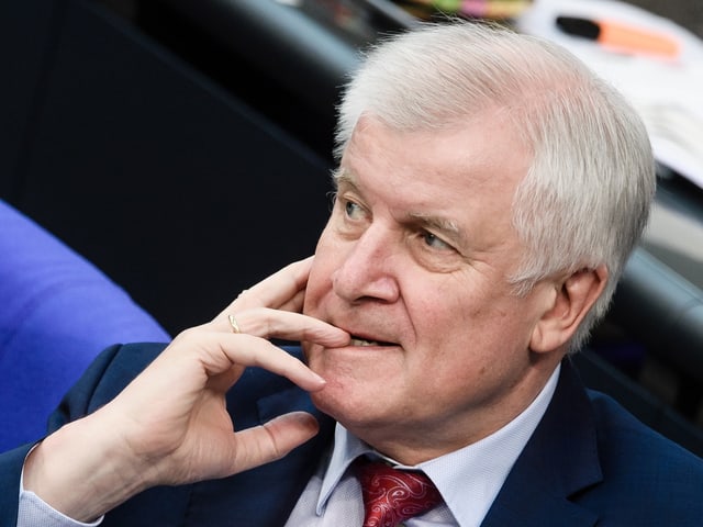 Seehofer. Seehofer.