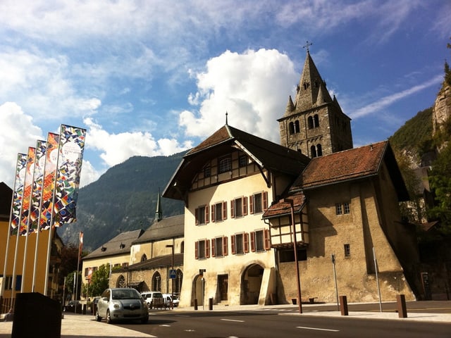Fassade des Klosters Saint-Maurice. Fassade des Klosters Saint-Maurice.