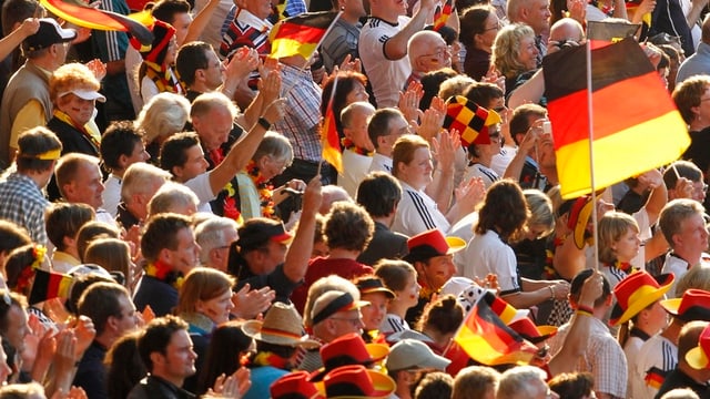 Deutsche Sportfans. Deutsche Sportfans.