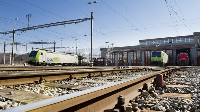 Blick von aussen auf die Werkstatt Blick von aussen auf die Werkstatt