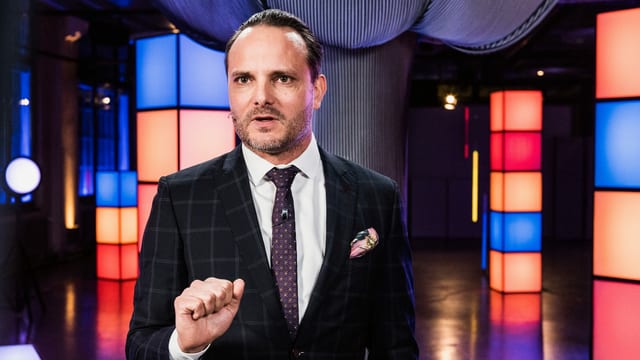 Bühnenschreck Dominic Deville sorgt für die grossen Lacher. Bühnenschreck Dominic Deville sorgt für die grossen Lacher.