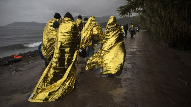 Syrische Flüchtlinge 2015 an der griechischen Küste Syrische Flüchtlinge 2015 an der griechischen Küste
