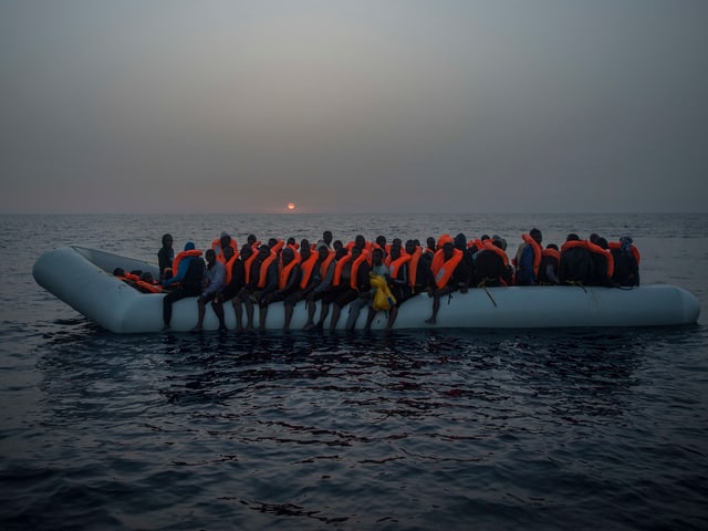 Bootsmigranten im Mittelmeer. Bootsmigranten im Mittelmeer.