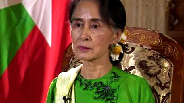 Die Friedensnobelpreisträgerin Aung San Suu Kyi in einem BBC-Interview. Die Friedensnobelpreisträgerin Aung San Suu Kyi in einem BBC-Interview.