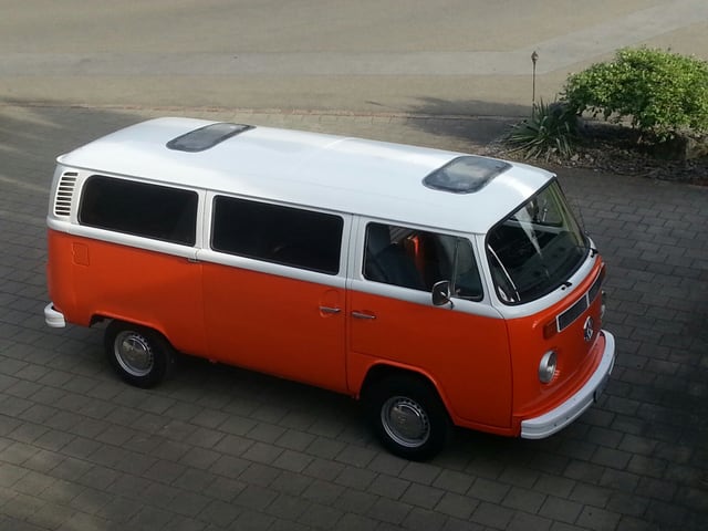 T2 in Orange.