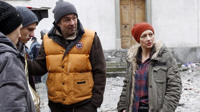 Stefan Gubser e Delia Meyer en scena da Tatort. Stefan Gubser e Delia Meyer en scena da Tatort.
