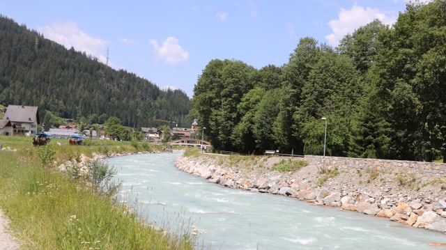 Blick auf den Fluss Landquart am Samstagmittag. Er hatte auch ohne Regen viel Wasser. Blick auf den Fluss Landquart am Samstagmittag. Er hatte auch ohne Regen viel Wasser.