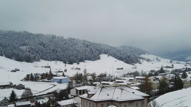 Schnee auf Hausdächern Schnee auf Hausdächern