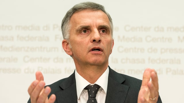 Porträt Burkhalter. Porträt Burkhalter.