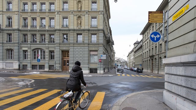 Blick ins Quartier beim Kornhausplatz mit dem Gebäude an der Predigergasse 10. Blick ins Quartier beim Kornhausplatz mit dem Gebäude an der Predigergasse 10.