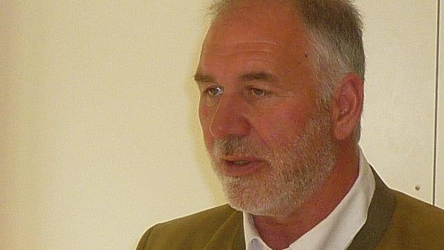 Leo Thomman, il president da la Selva, l'associaziun grischuna d'economia forestala. Leo Thomman, il president da la Selva, l'associaziun grischuna d'economia forestala.