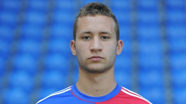 Porträt von Veljko Simic. Porträt von Veljko Simic.