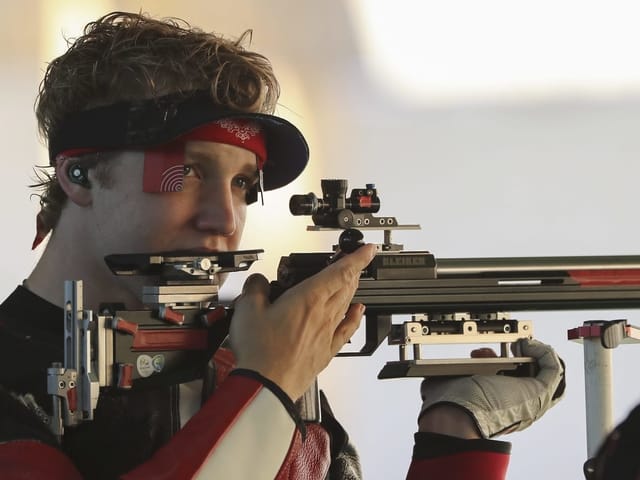 Jan Lochbihler erreichte 395 Punkte kniend, 398 liegend und 395 stehend. Jan Lochbihler erreichte 395 Punkte kniend, 398 liegend und 395 stehend.