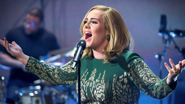 Video «Adele - Live in London» abspielen Video «Adele - Live in London» abspielen