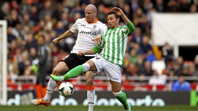 Philippe Senderos (links) lief erstmals im Valencia-Dress auf. Philippe Senderos (links) lief erstmals im Valencia-Dress auf.