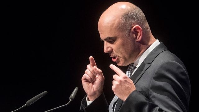 Bundespräsident Alain Berset hält eine Rede Bundespräsident Alain Berset hält eine Rede