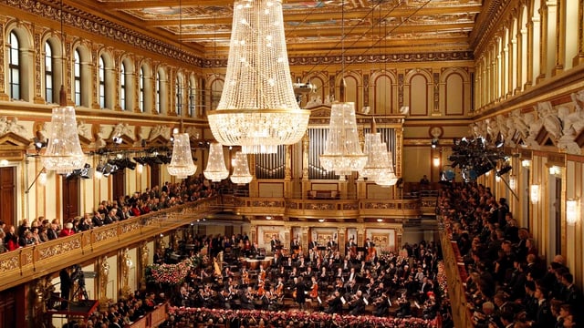 Totale auf einen Saal Totale auf einen Saal