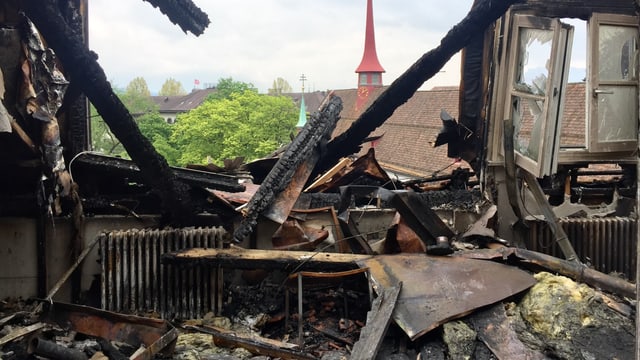 Ein komplett zerstörtes Zimmer des Hotels. Ein komplett zerstörtes Zimmer des Hotels.