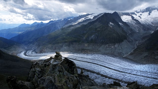 Sicht auf den Aletschgletscher vom Eggishorn aus. Sicht auf den Aletschgletscher vom Eggishorn aus.