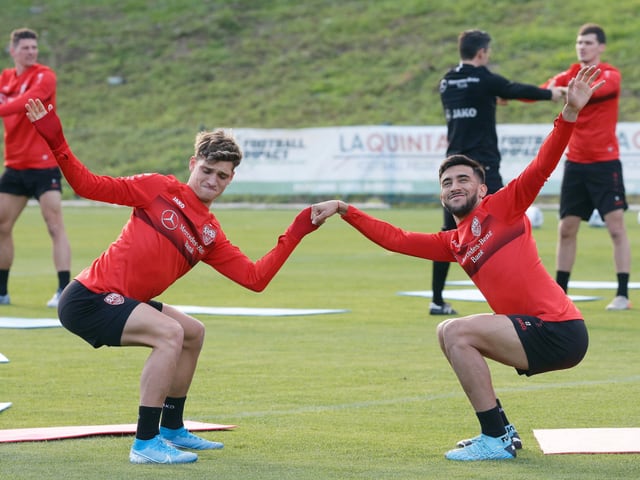 Mateo Klimowicz und Nicolas Gonzalez machen elegante Übung