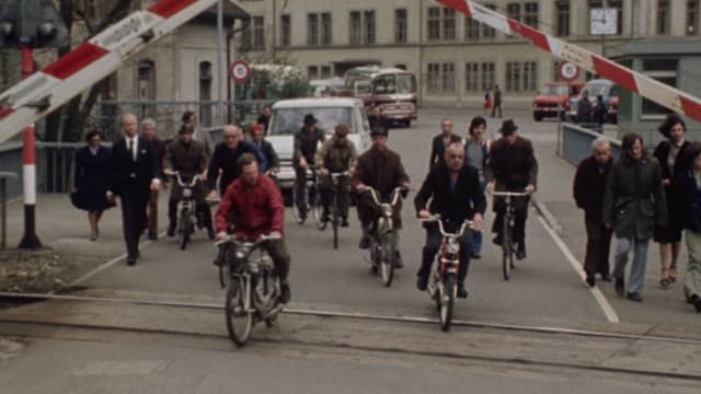 Arbeiter verlassen Fabrikgelände im Jahre 1978 Arbeiter verlassen Fabrikgelände im Jahre 1978