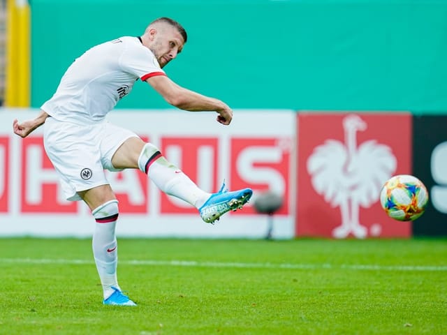 Ante Rebic wechselt zur AC Milan. Ante Rebic wechselt zur AC Milan.