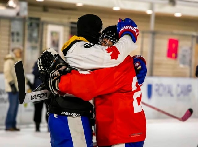 Umarmung nach dem Spiel Umarmung nach dem Spiel