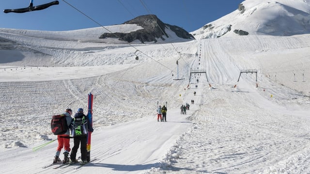 Die Schweizer trainieren auf einheimischen Gletschern