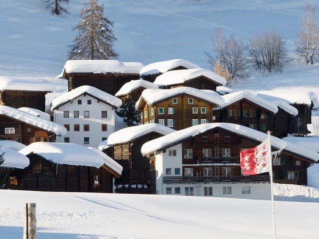 Bergdorf im Winter